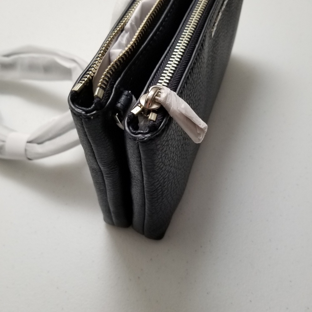 Sale!!! Michael Kors Double Zip Crossbody - Picture 4 of 8